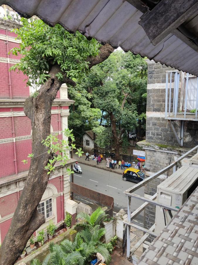 Capital Hotel Mumbai Exterior foto