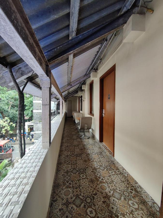 Capital Hotel Mumbai Exterior foto